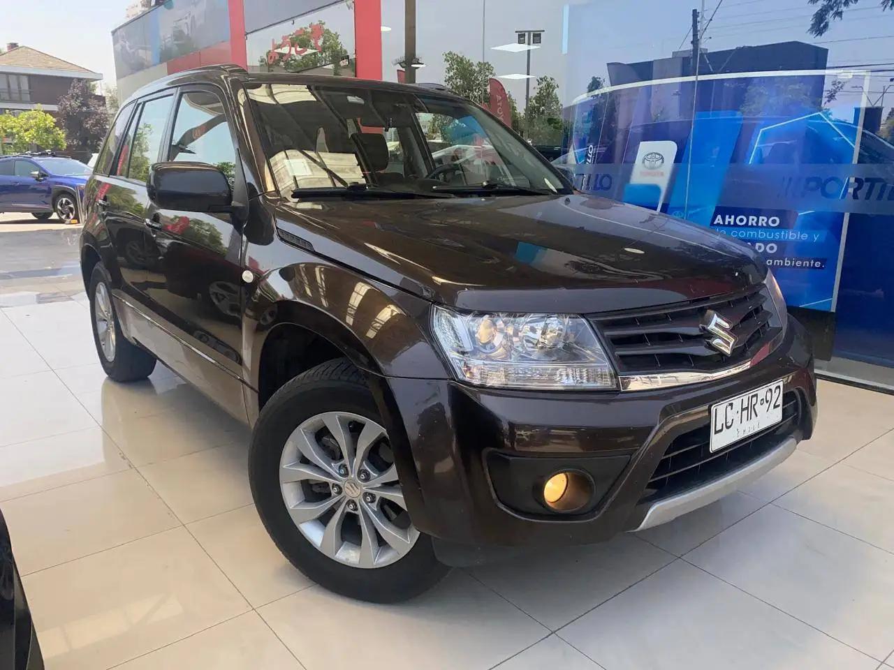Suv Suzuki Grand Nomade