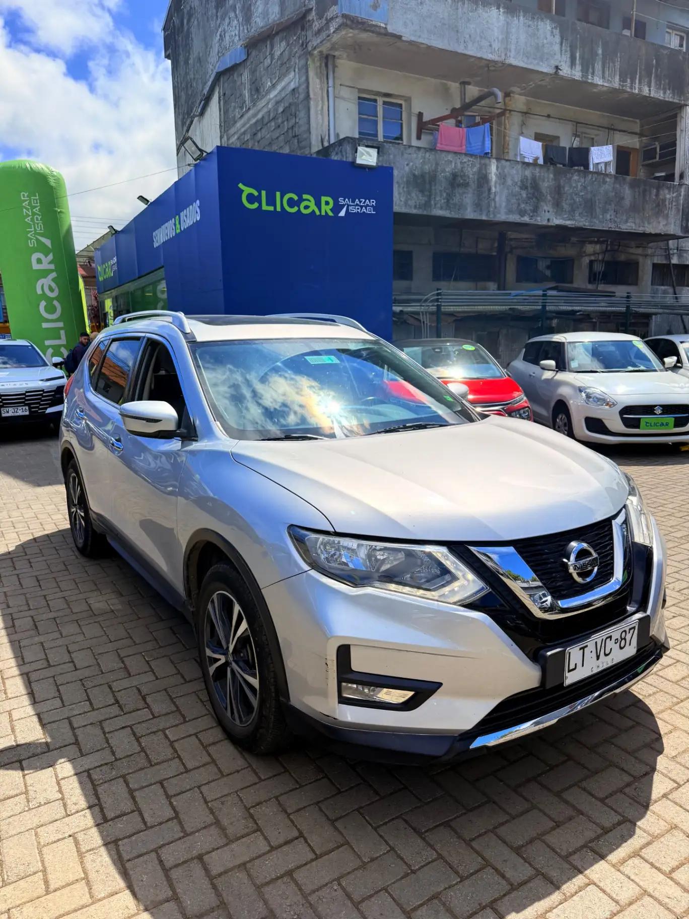 Station Wagon Nissan X-trail