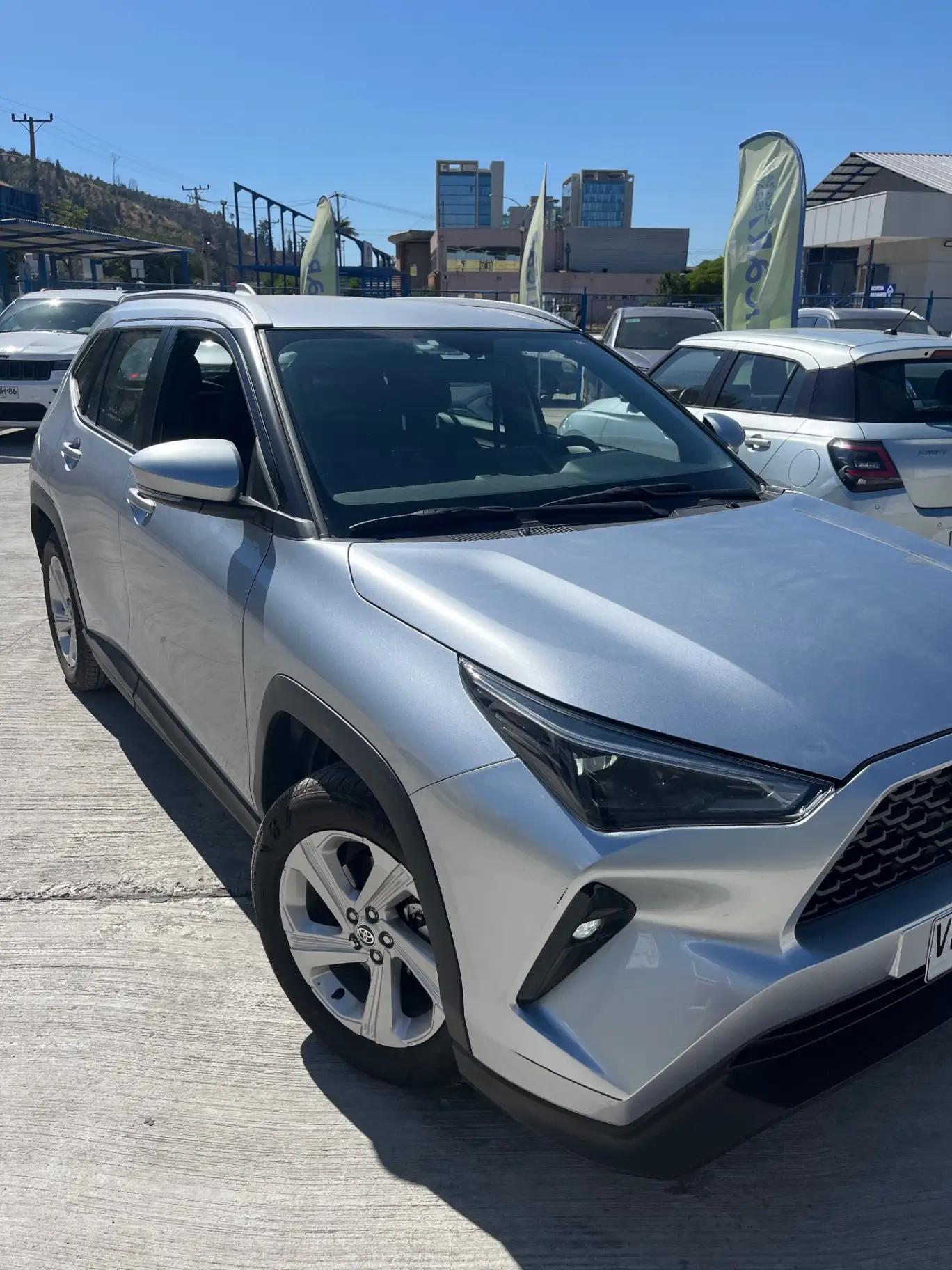 Station Wagon Toyota Yaris